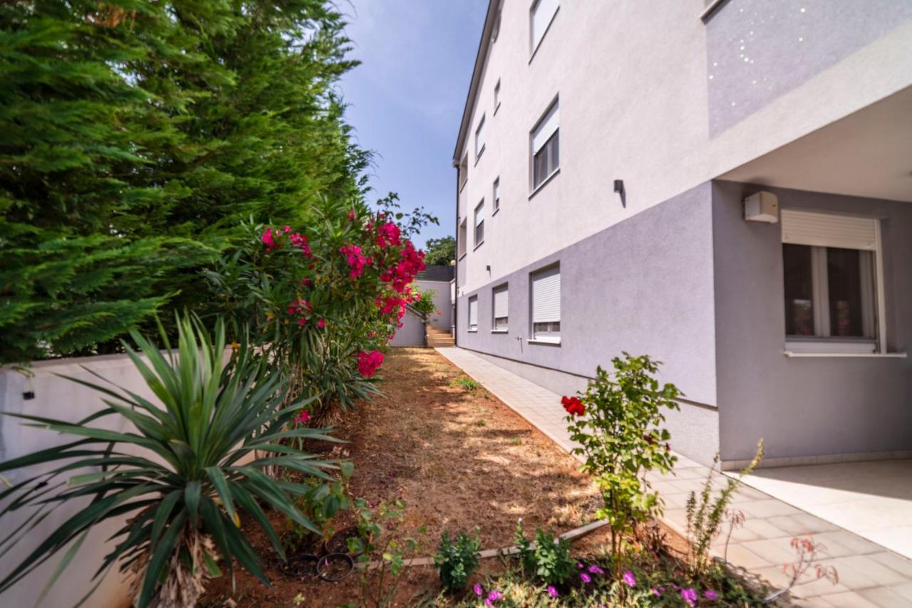 Apartments Adriana Пула Экстерьер фото